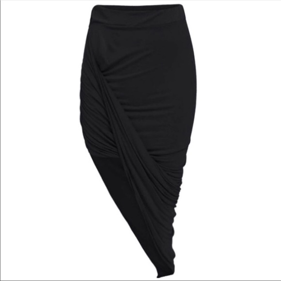 Dresses & Skirts - Asymmetrical black skirt